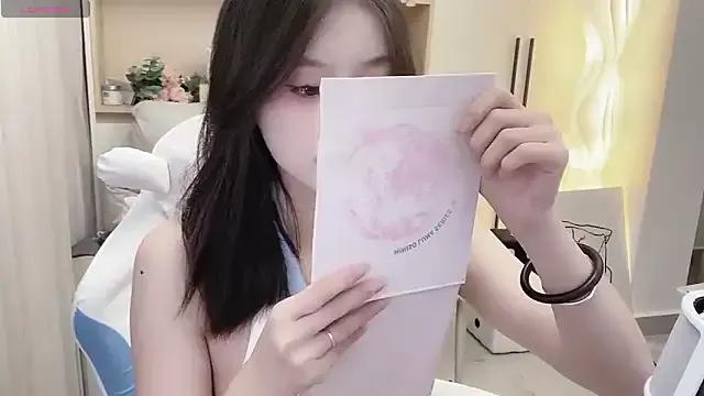 Foutunestar from StripChat is Freechat