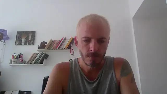 foxxxyntrippy from StripChat is Freechat