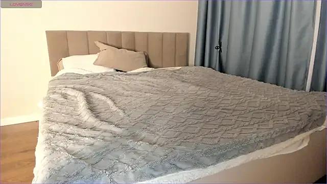 foxy_dreamss from StripChat is Freechat