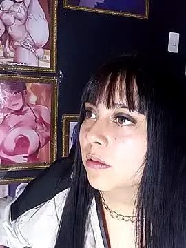 FoxyLux_ from StripChat is Freechat