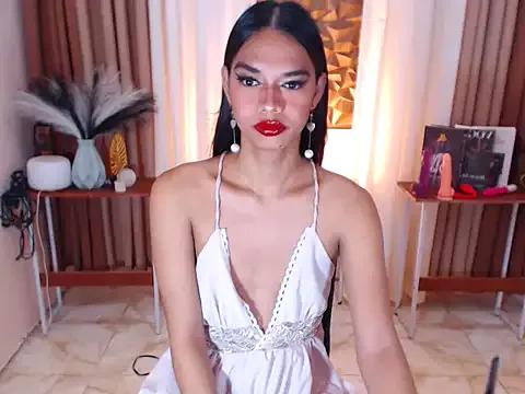 FuckingBigcockEva from StripChat is Freechat