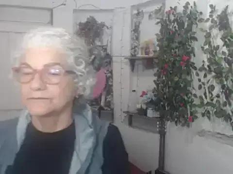 FunnyGrandma from StripChat is Freechat