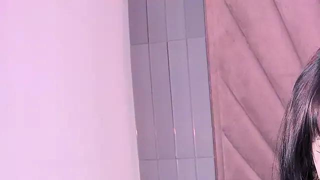 GaiaJones from StripChat
