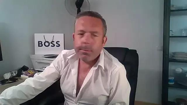 georgethomsog82 from StripChat is Freechat