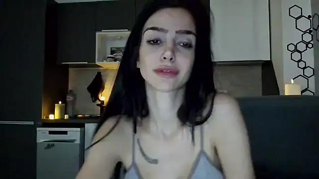 gglingeriee from StripChat is Freechat