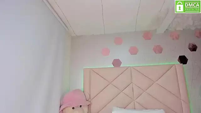 Gia_Scott from StripChat is Freechat