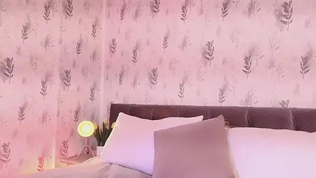 Giaa_Ross from StripChat