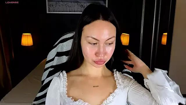 GIGI_BENNET from StripChat is Freechat