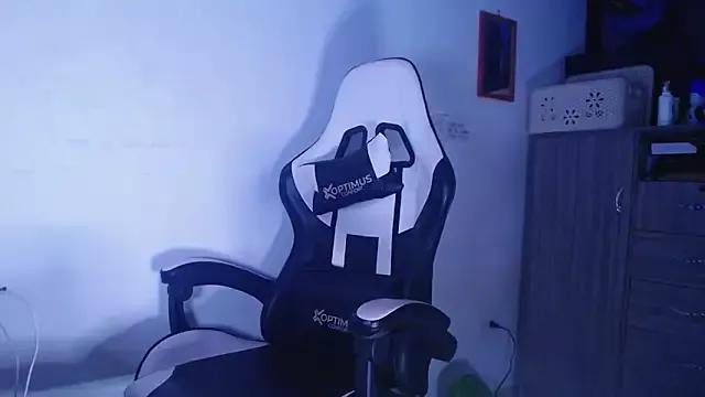 gigiqueen_18 from StripChat