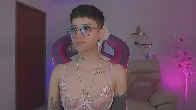 Giia_Moretti_ from StripChat is Freechat