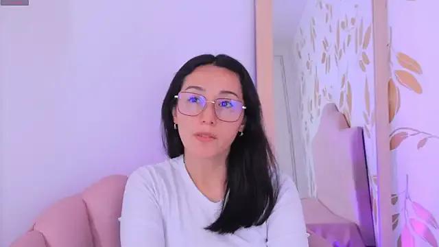 Ginevra_esposito from StripChat is Freechat