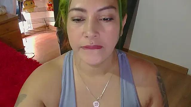 Gleon_ from StripChat is Freechat