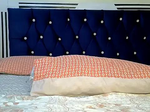 Goddess_nanaya from StripChat is Freechat