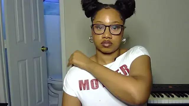goddessdaisysky from StripChat is Freechat