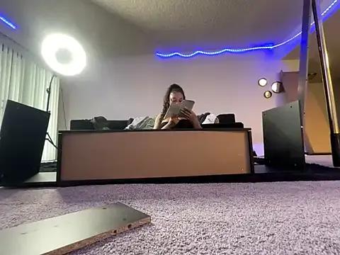 GoddessNih from StripChat