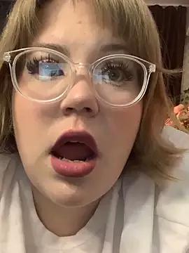 GoddessOfKittens from StripChat