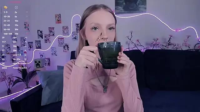 Golden_dawn from StripChat is Freechat