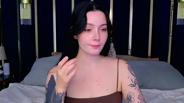 Goldy_Stark from StripChat is Freechat