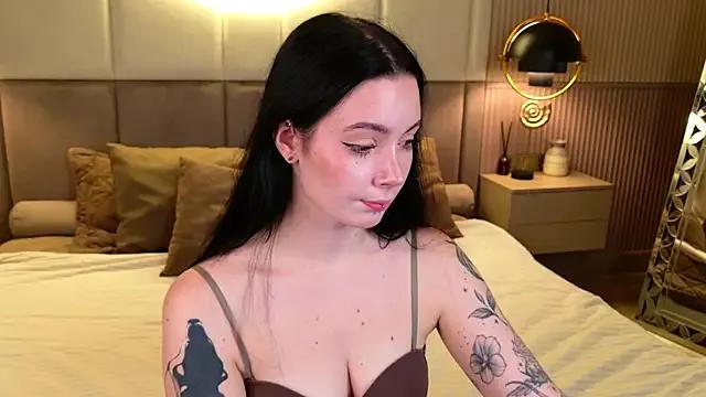 Goldy_Stark from StripChat is Freechat