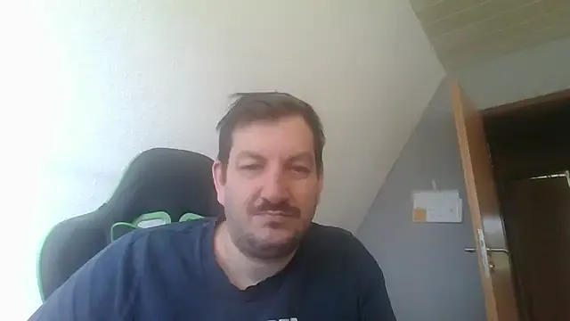 Golffahrer1982 from StripChat