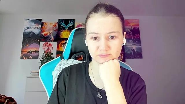GoodWitch_ from StripChat