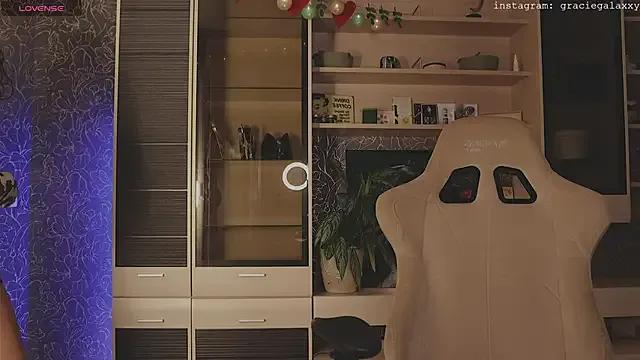 GracieGalaxy from StripChat is Freechat