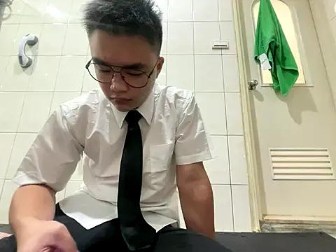 greenteazhang from StripChat is Freechat