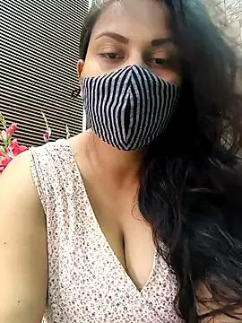 HaaniKaur from StripChat