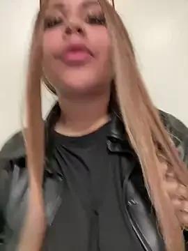 HaileyDiana from StripChat is Freechat