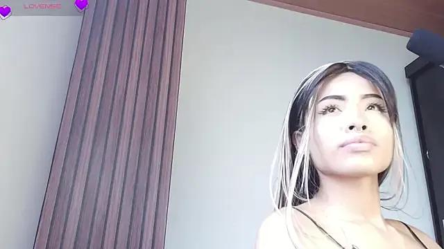 Hairyparadise from StripChat is Freechat