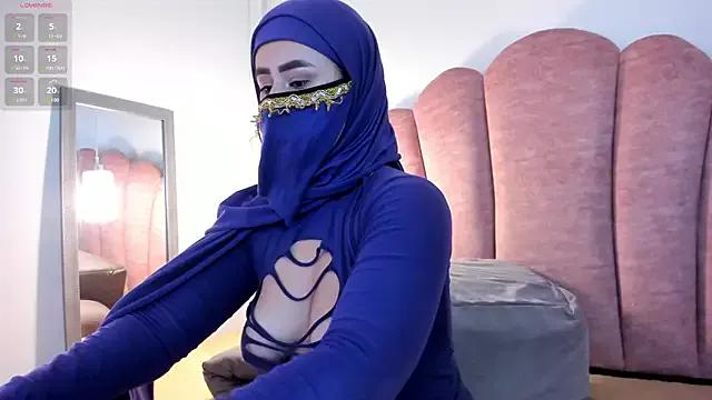 halabi_saha from StripChat