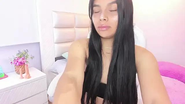 Haley_Rosse from StripChat is Freechat