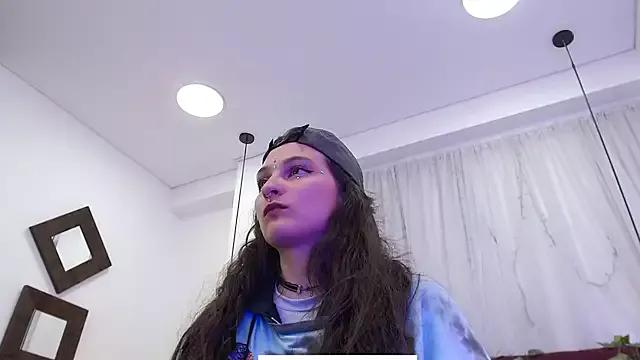 hanabi_gh from StripChat
