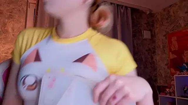HanaMitsuri from StripChat