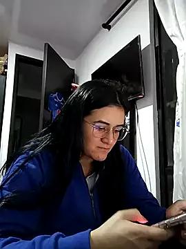 Hanna_Kinsley from StripChat