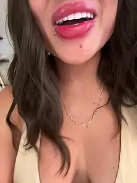 HannaBeckett from StripChat