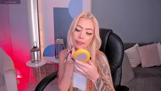 Checkout girls naked models with similar nickname. Cute sexy Free Models.