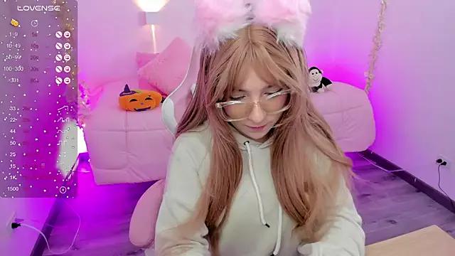 hannacutegod from StripChat