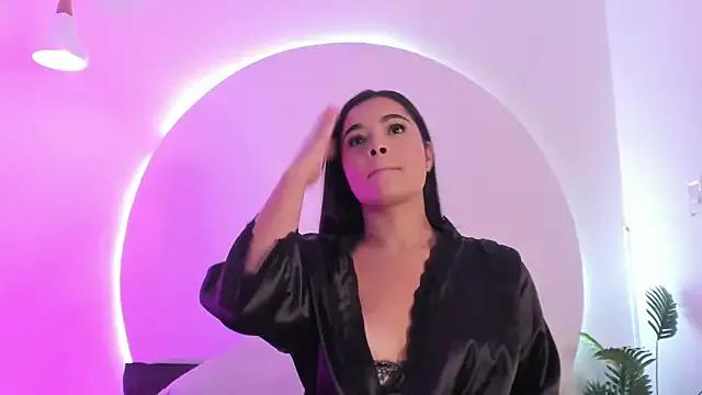 hannah_jade from StripChat is Freechat