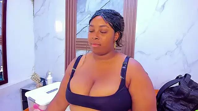 HannyMansonh from StripChat