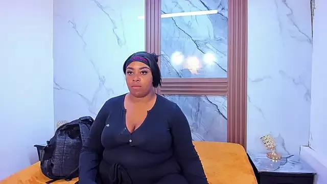 HannyMansonh from StripChat