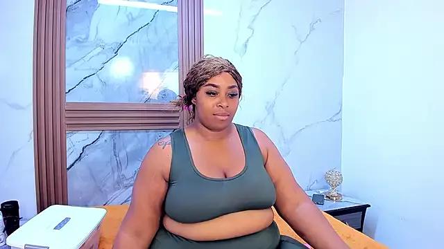 HannyMansonh from StripChat
