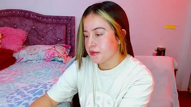 Hanssel_tess from StripChat is Freechat