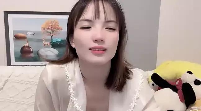 Happy-bibi from StripChat