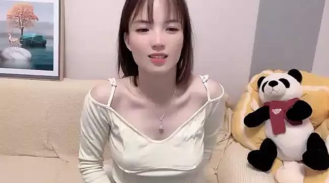 Happy-bibi from StripChat