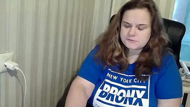 HarmonyKarera from StripChat is Freechat