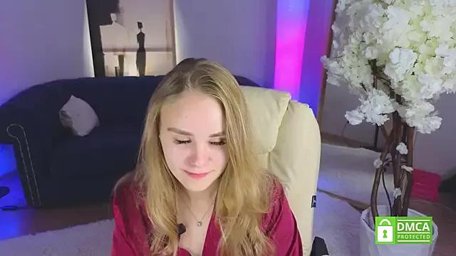 HazelWinhell from StripChat is Freechat