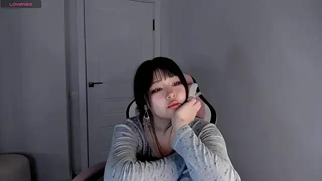 Hee_young11 from StripChat