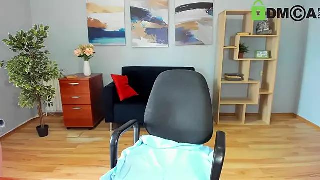 Helen_Elliot from StripChat