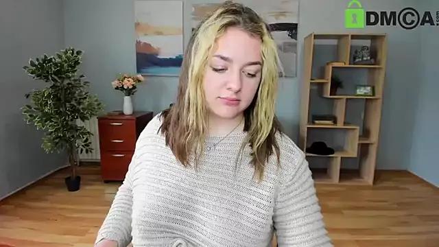 Helen_Elliot from StripChat